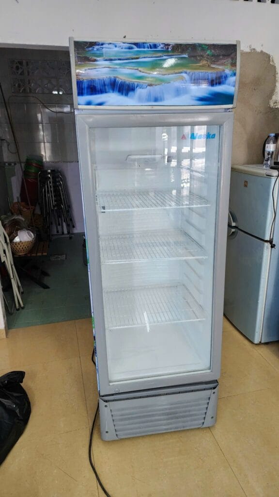 z7037354308733 dad371fd041703735e211e9742400973 with metadata